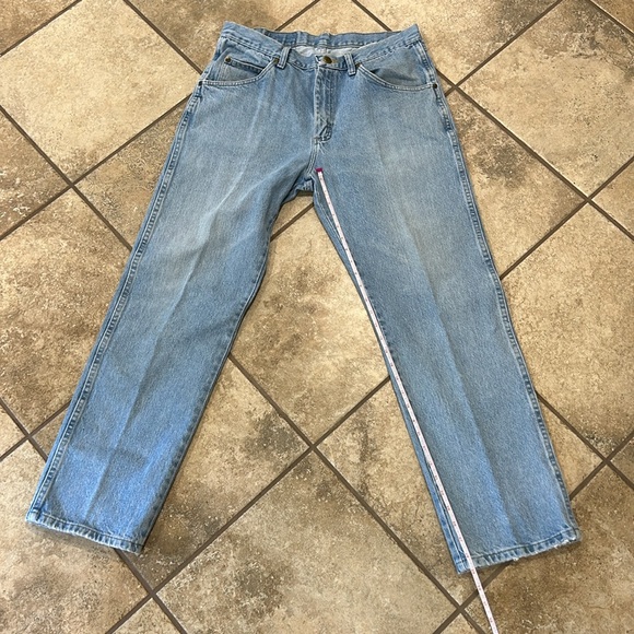 WRANGLER® FIVE STAR PREMIUM DENIM REGULAR FIT JEAN IN LT STONEWASH - Picture 6 of 13